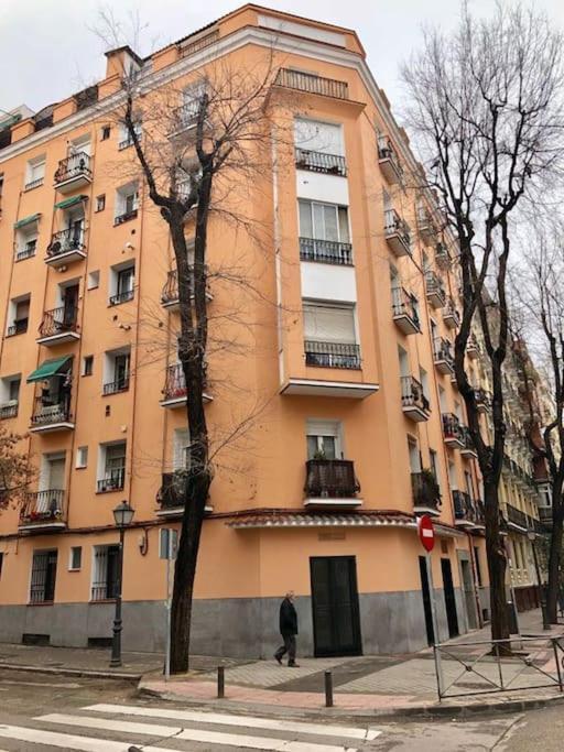 Preciosos Apartamento Cerca De Atocha Can Madrid Exterior photo